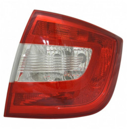 FEUX ARRIERE SKODA RAPID...